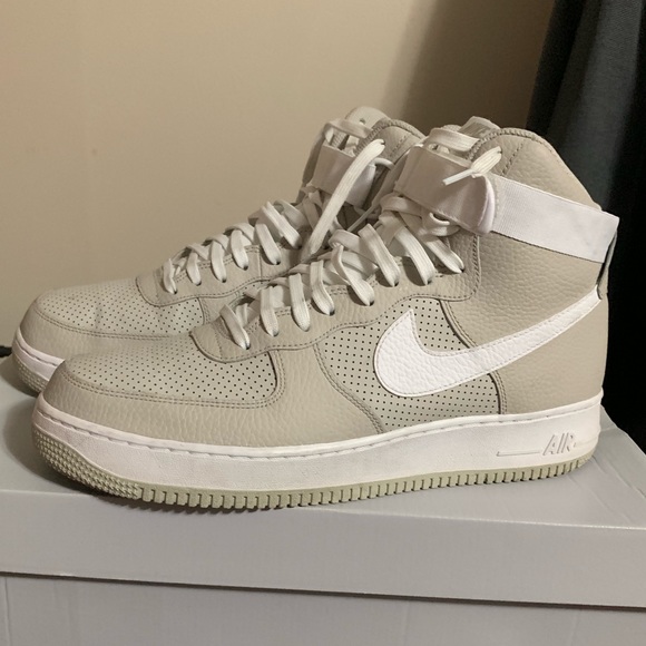 Air Force 1 High ‘07 “Pale Grey” - Picture 4 of 8